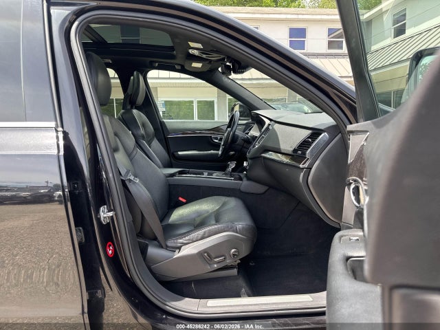 Volvo XC90 T6 Momentum