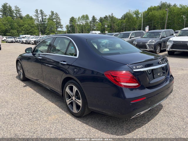 Mercedes-Benz E-Class 4matic