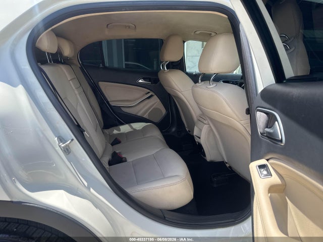 Mercedes-Benz GLA 4matic