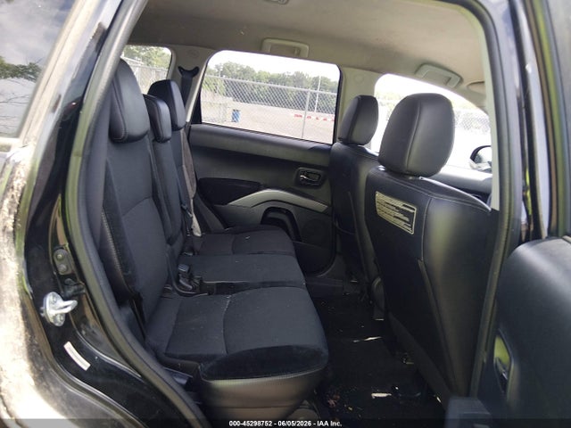 Mitsubishi Outlander Se