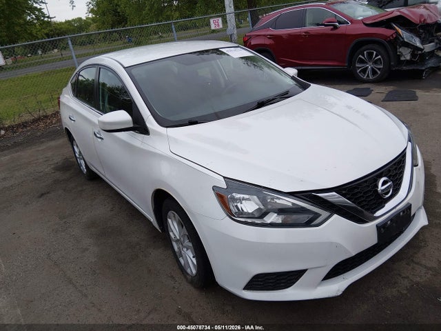 Salvage Nissan Sentra Image
