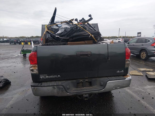 Toyota Tundra Base 5.7l V8
