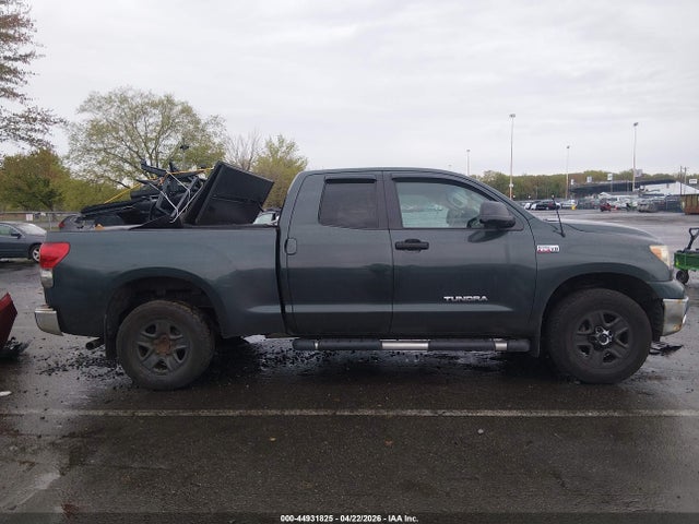 Toyota Tundra Base 5.7l V8