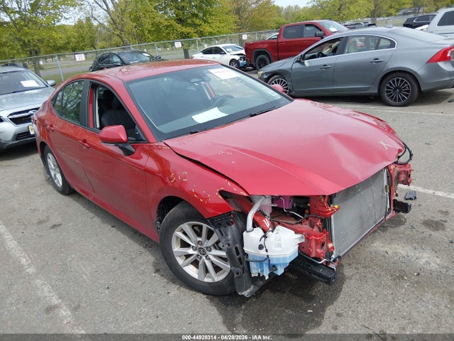 Salvage Toyota Camry Image