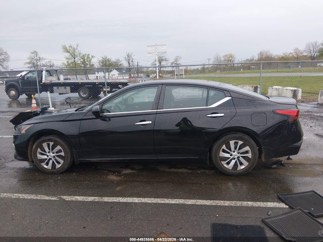 Nissan Altima S Fwd