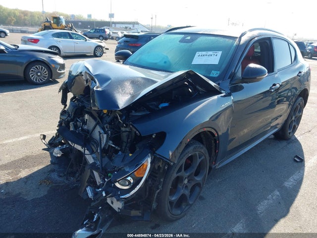 Alfa Romeo Stelvio Veloce Awd