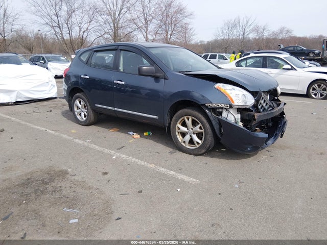 Salvage Nissan Rogue Image