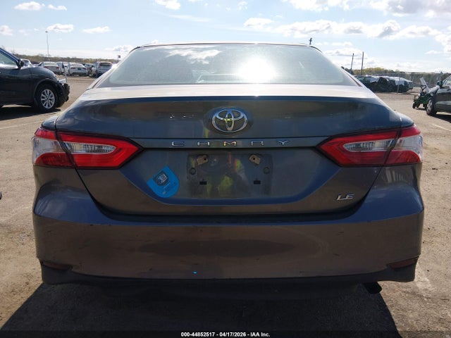 Toyota Camry Le