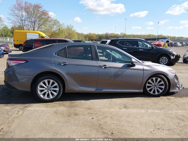 Toyota Camry Le