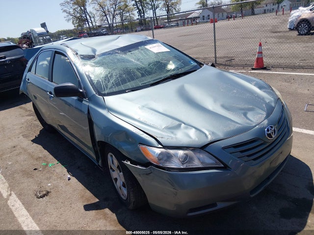 Salvage Toyota Camry Image
