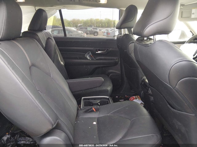 Toyota Grand Highlander Platinum