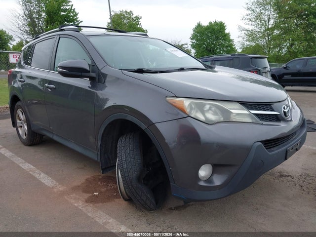 Salvage Toyota RAV4 Image