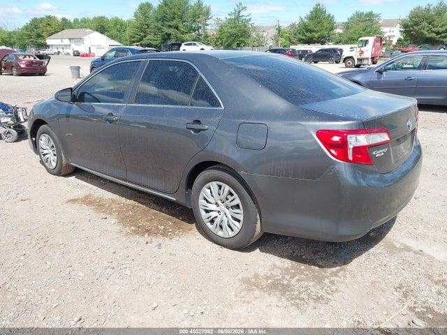 Toyota Camry Le