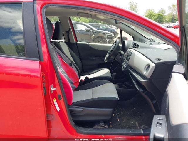 Toyota Yaris Le