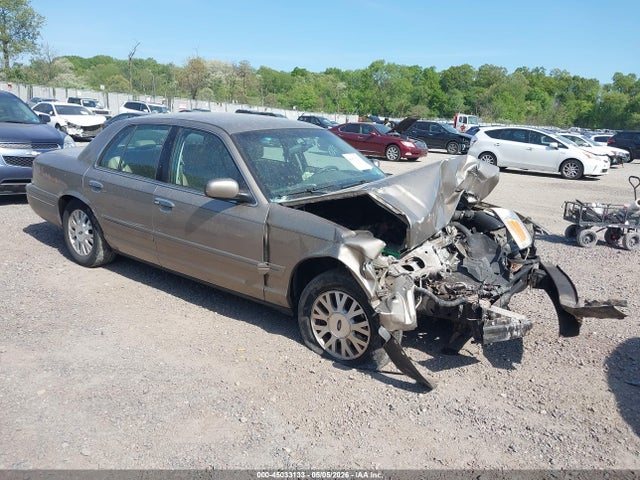 Salvage Ford Crown Victoria Image