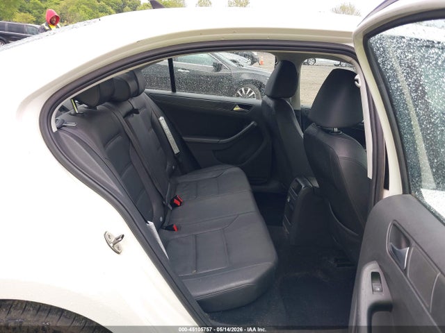 Volkswagen Jetta 2.5l Se