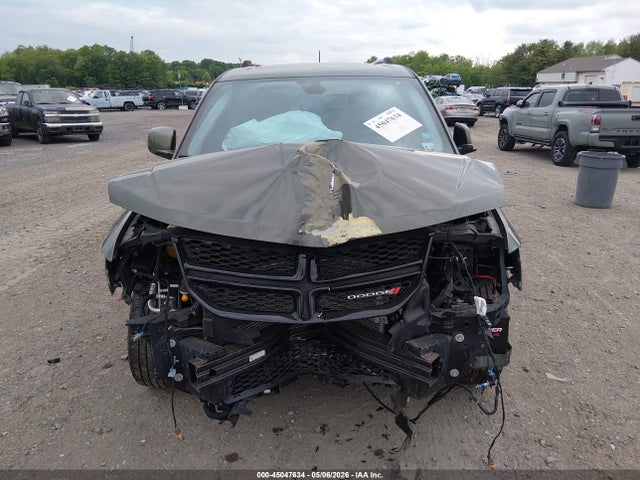 Dodge Journey Crossroad