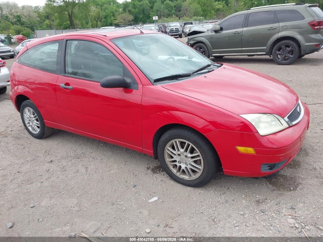Salvage Ford Focus Image
