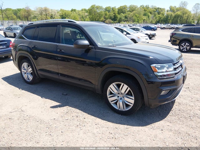 Salvage Volkswagen Atlas Image