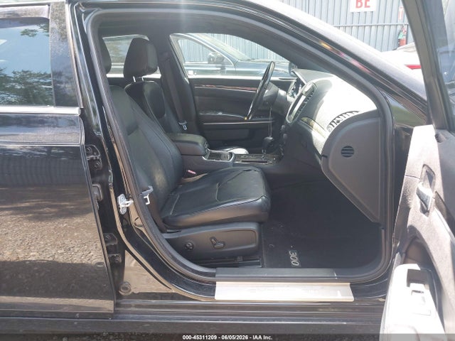 Chrysler 300c Awd