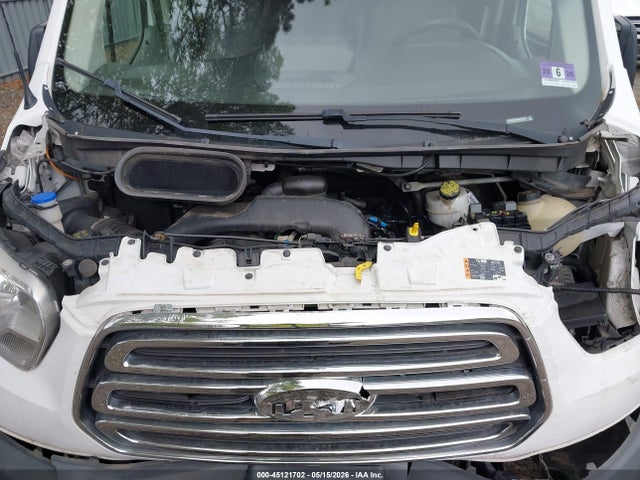 Ford Transit Xlt