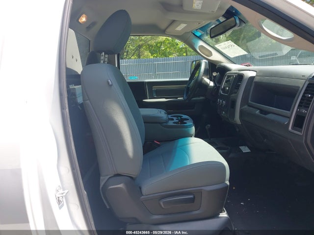Ram 2500 Tradesman  4x4 8' Box
