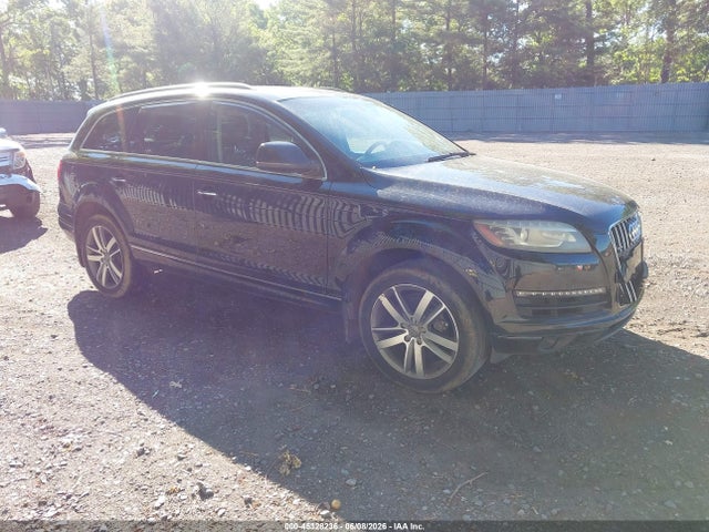 Salvage Audi Q7 Image