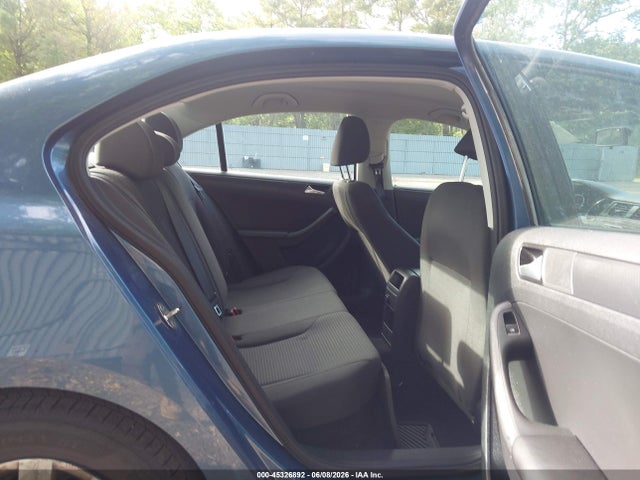 Volkswagen Jetta 2.0l S