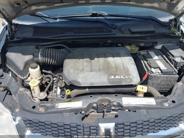 Dodge Grand Caravan Crew