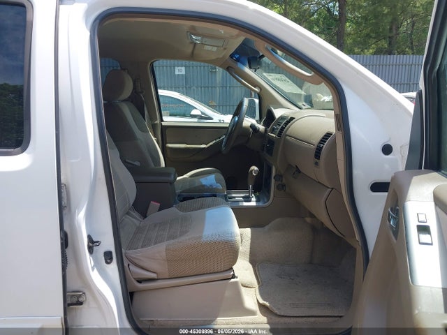 Nissan Pathfinder Se