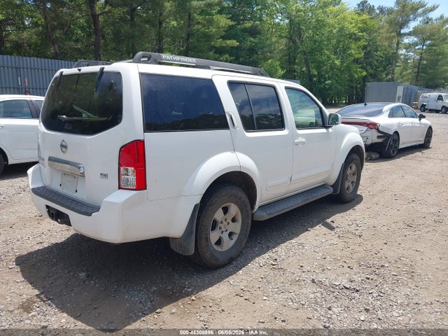 Nissan Pathfinder Se