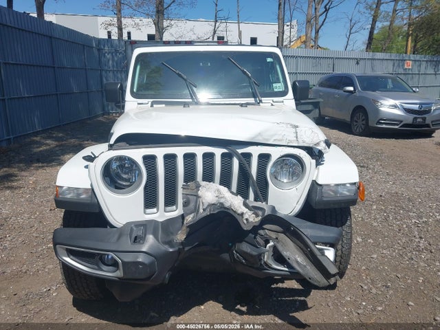 Jeep Wrangler 4-door Sahara 4x4