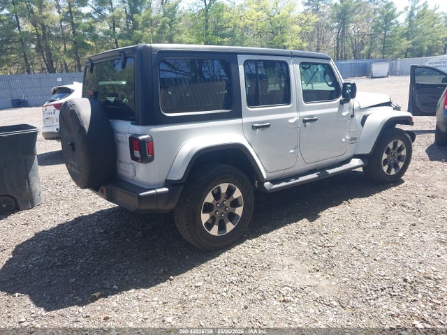 Jeep Wrangler 4-door Sahara 4x4