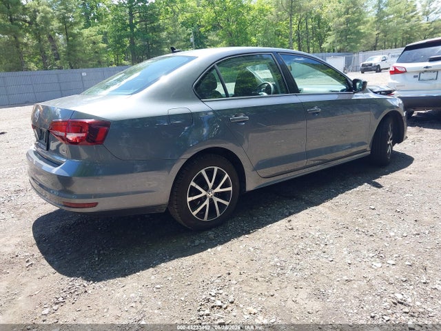 Volkswagen Jetta 1.4t Se