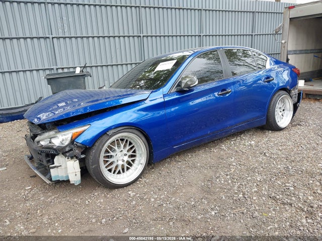 INFINITI Q50 Premium