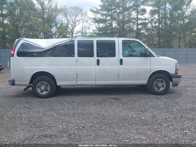 Chevrolet Express Lt