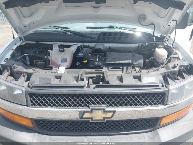 Chevrolet Express Lt