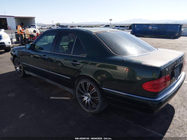 Mercedes-Benz E-Class 320