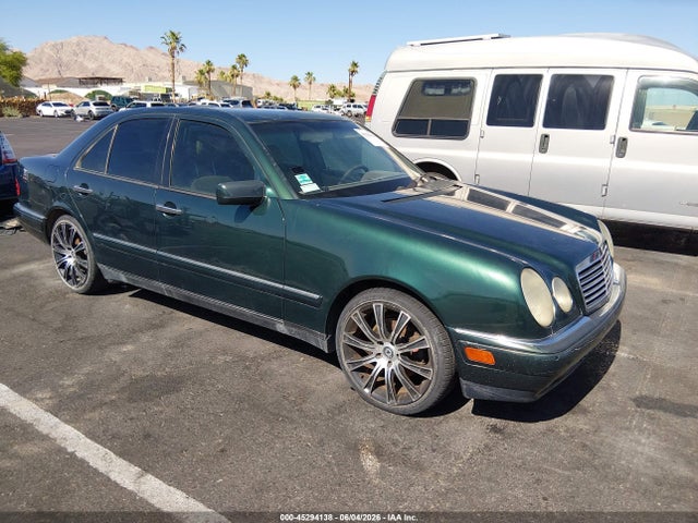 Salvage Mercedes-Benz E-Class Image