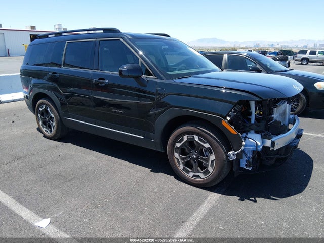 Salvage Hyundai SANTA FE Image