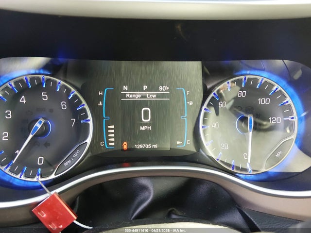 Chrysler Pacifica Touring-l