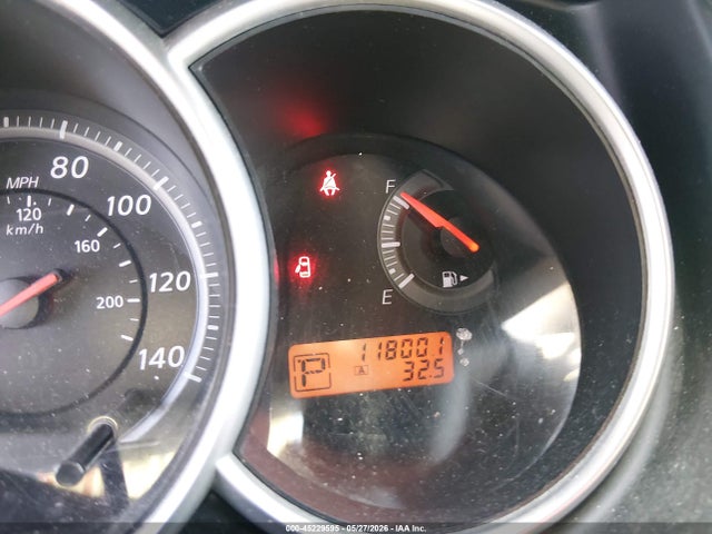 Nissan Versa 1.8s