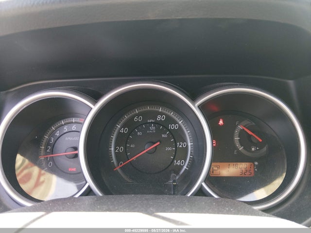 Nissan Versa 1.8s