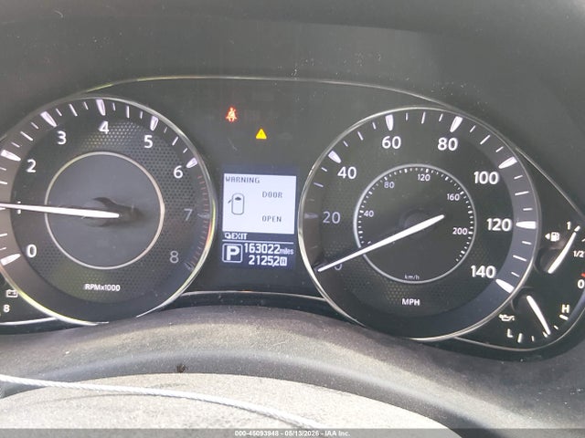 Nissan Armada Sv