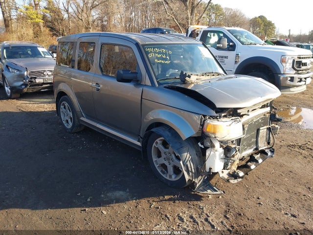 Salvage Honda Element Image