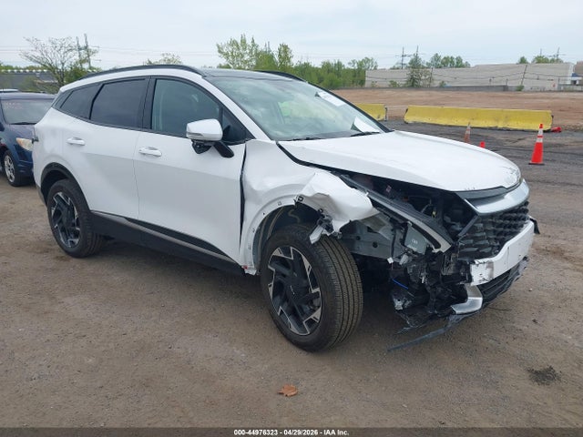 Salvage Kia Sportage Image