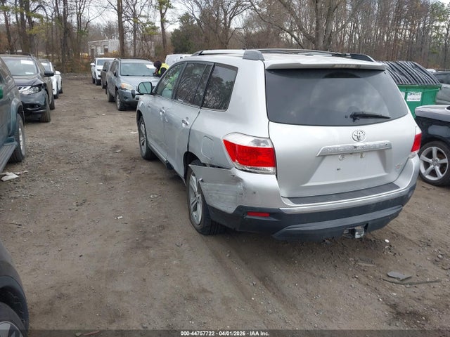 Toyota Highlander Limited V6