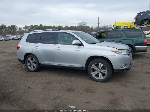Toyota Highlander Limited V6
