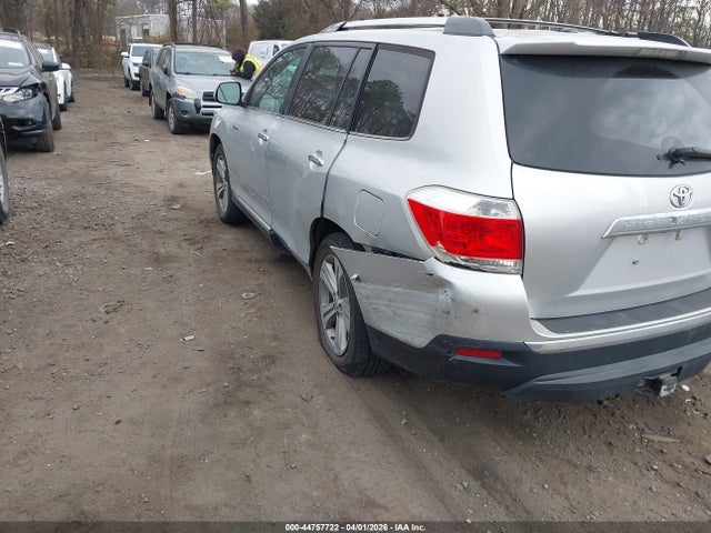 Toyota Highlander Limited V6