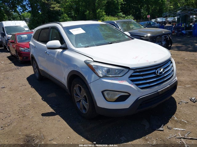 Salvage Hyundai SANTA FE Image